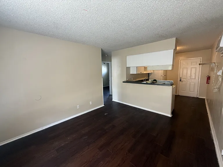1243 N Lbj Dr #B — Photo 17