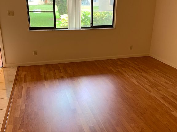 3rd image of 15216 Lakes Of Delray Blvd APT 136