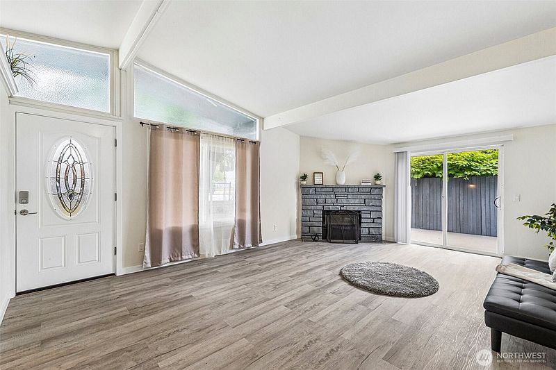 3rd image of 13039 24th Avenue S