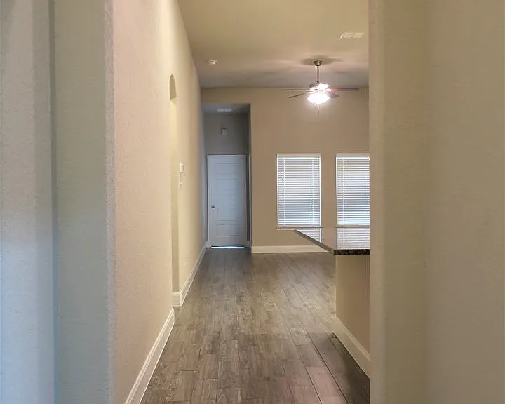 1209 Old FM 306 — Photo 3