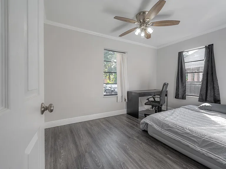1428 E Mohawk Ave — Photo 18