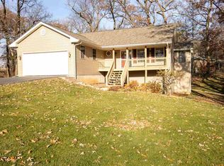 716 Heathcliff Ct, Davis, IL 61019