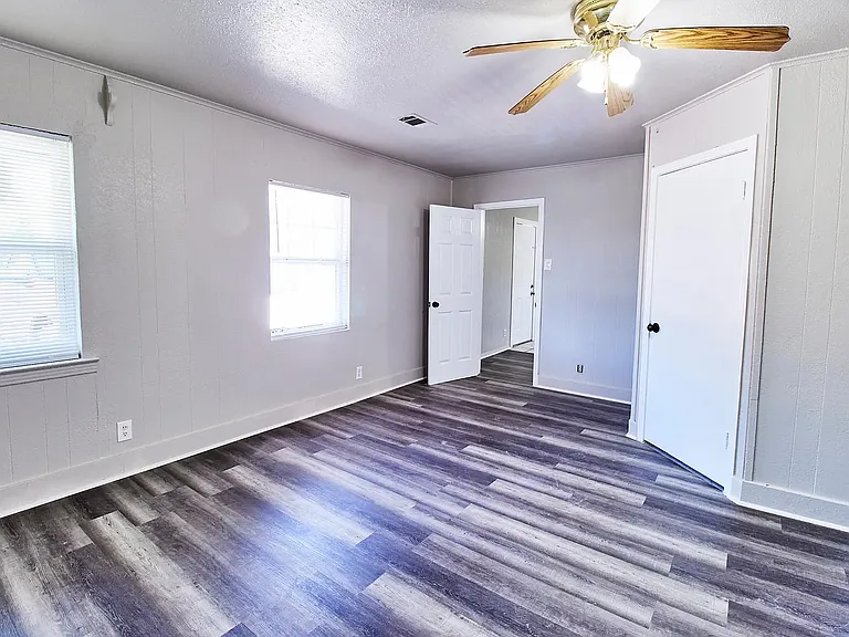 1504 Sherman Dr #301 — Photo 19