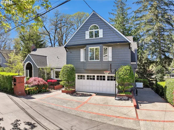 16755 Graef Cir, Lake Oswego, OR 97035
