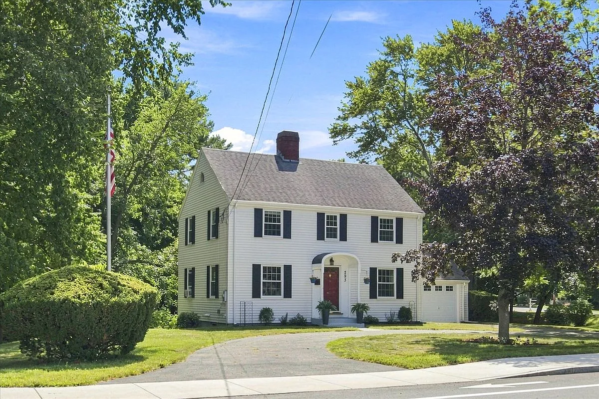3 bed, 1.5 bath, 1788 sqft, $3,700 — Photo 1
