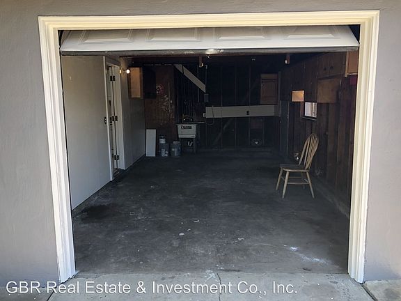5th image of 2328 Laramie Ln