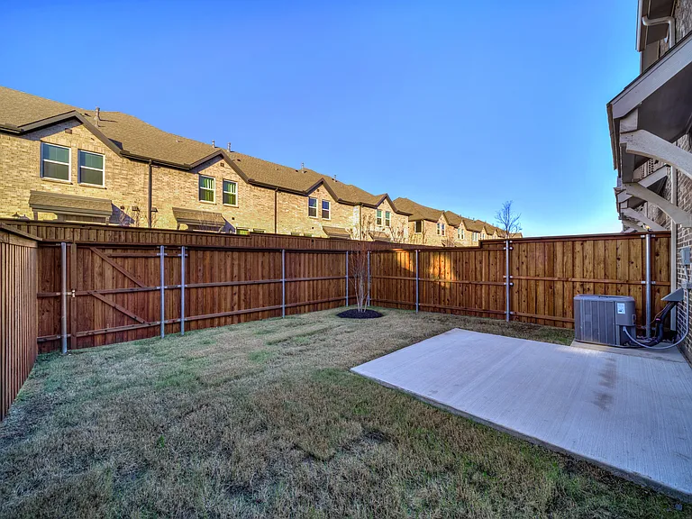 1338 Union Rd — Photo 40