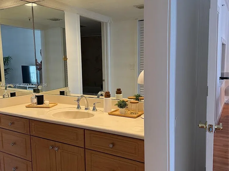 520 Brickell Key Dr #A1412 — Photo 9