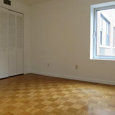 Rented by Centric New York | media 27