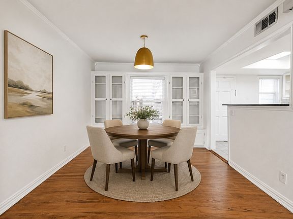 2nd image of 6374 Bordeaux Ave #6374