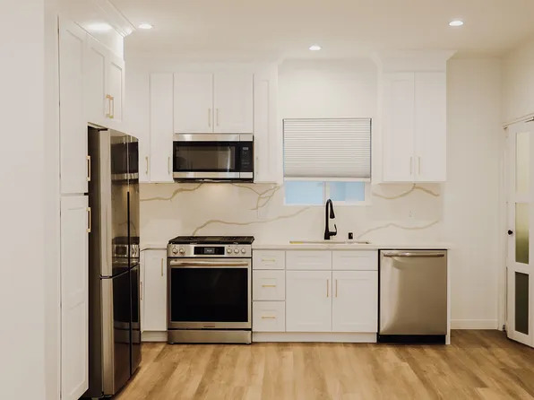 233 E 25th St, Long Beach, CA 90806