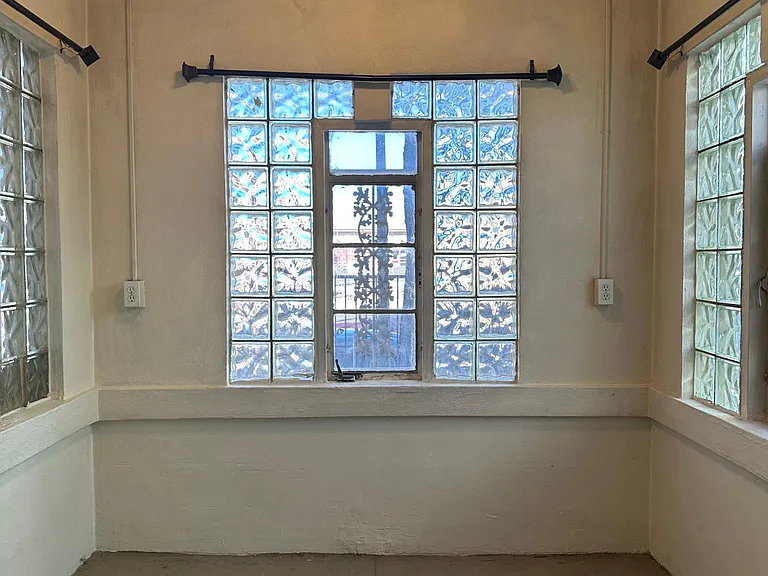 708 Central Ave SE #2 — Photo 3