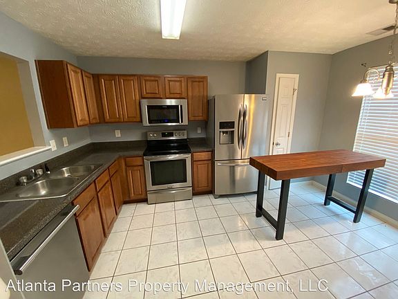 3rd image of 8360 Carlington Ln