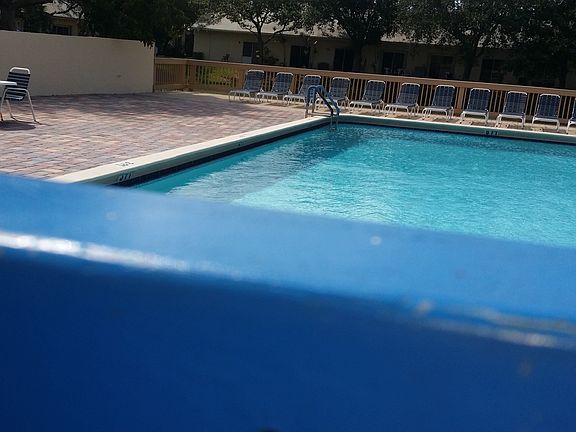 2nd image of 5201 SW 31st Ave APT 267