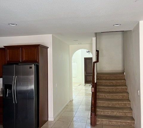 4th image of 511 Los Dolces St