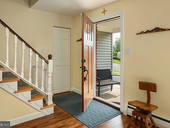 3rd image of 1908 Rampart Ln