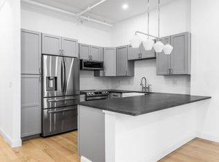 33 State St #2F, Bangor, ME 04401