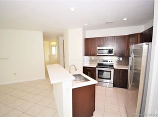 8865 SW 208th St, Cutler Bay, FL 33189