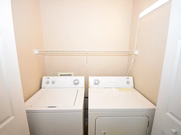 3322 Elizabeth Glen Dr — Photo 18