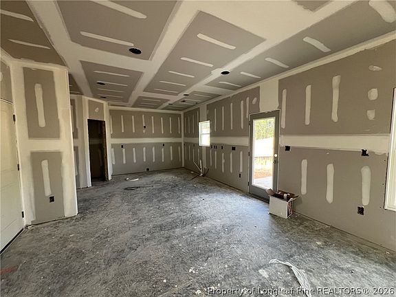 4th image of 3891 Blackhills Rd