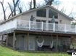 42 W Olcott Dr, Napoleon, MI 49201