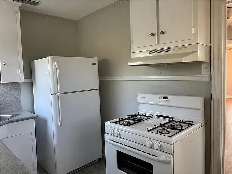 332 Rosebud Ave — Photo 5