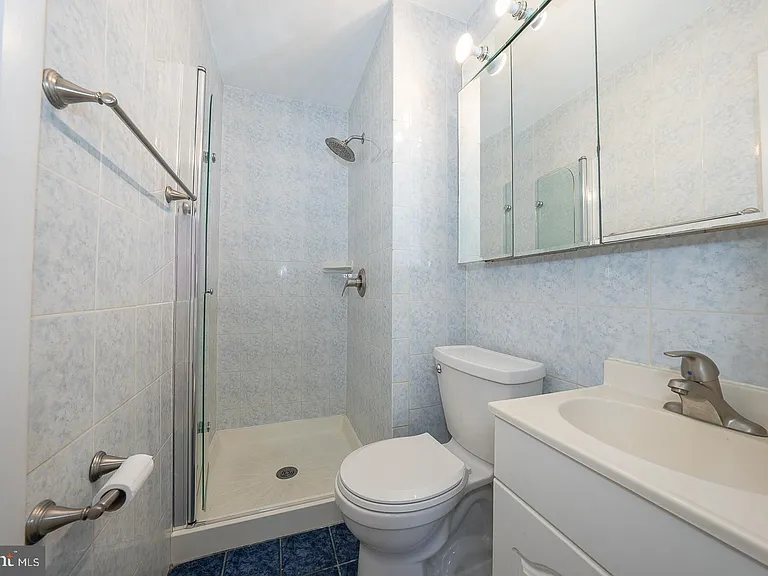 403 Woodside Cir — Photo 11