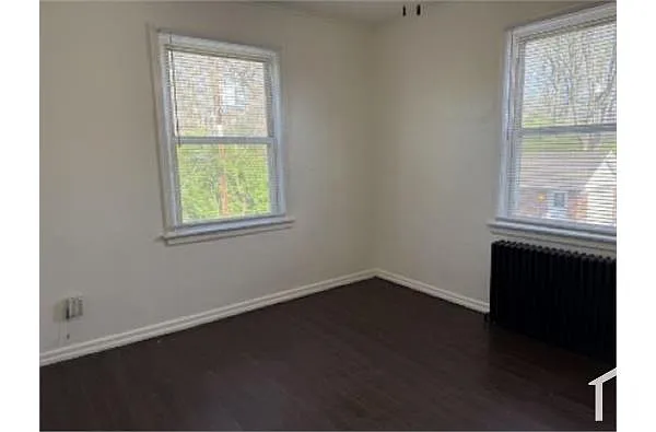 Building Photo - 221 Valleyview Dr #3