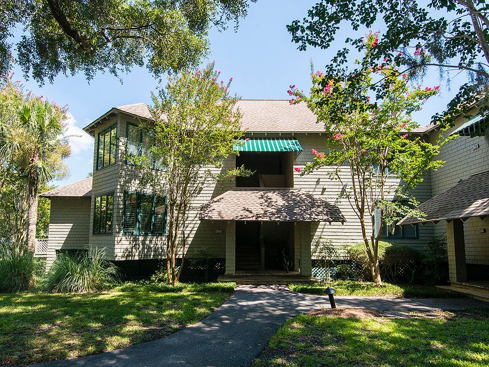 1st image of 4731 Tennis Club Ln