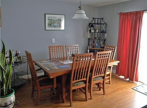 3rd image of 433 Saint Giles Ct