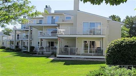 Second floor end unit