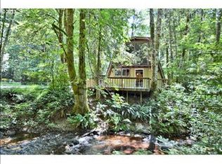 21605 E Hideaway Ln, Rhododendron, OR 97049