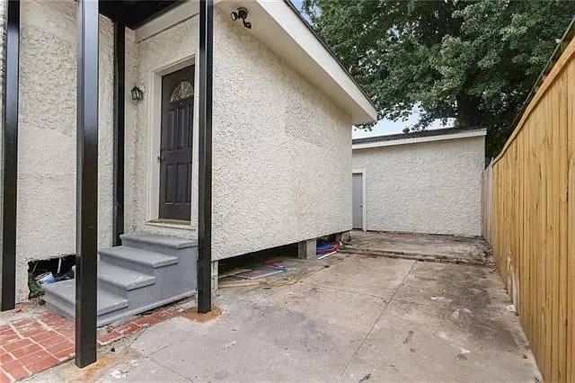 2425 Soniat St — Photo 17