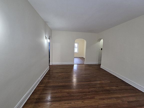 3rd image of 6324 N Albany Ave #3