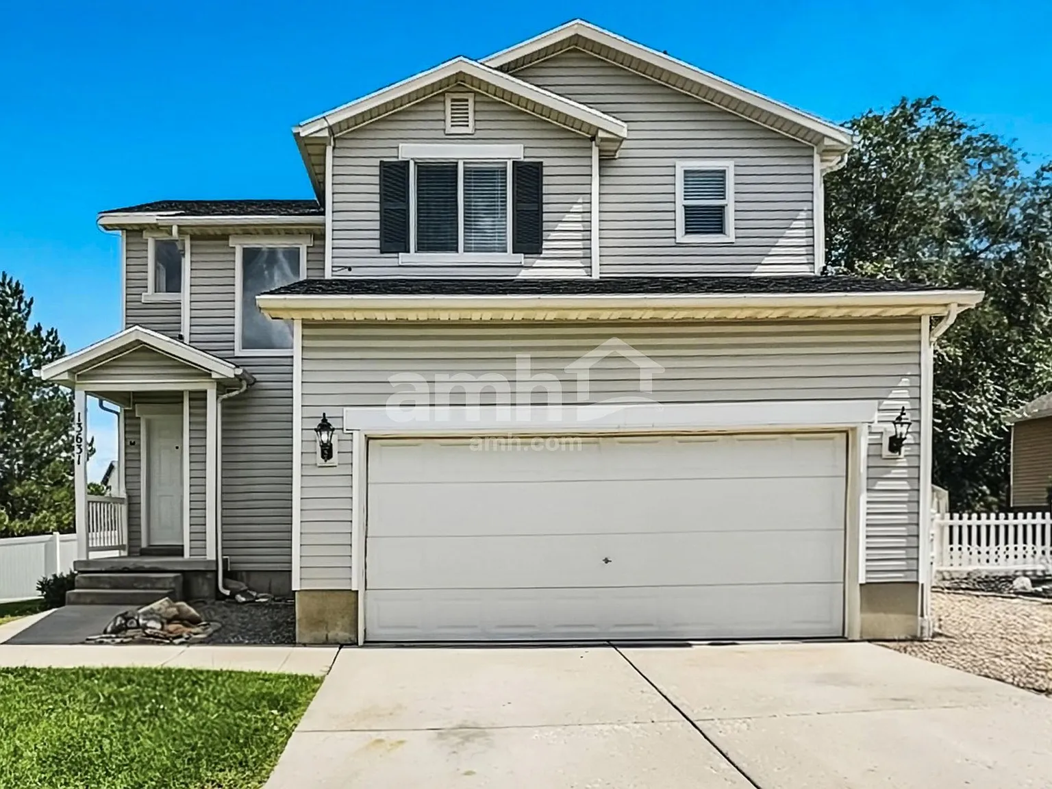 4 bed, 3.0 bath, 1968 sqft, $2,510 — Photo 1