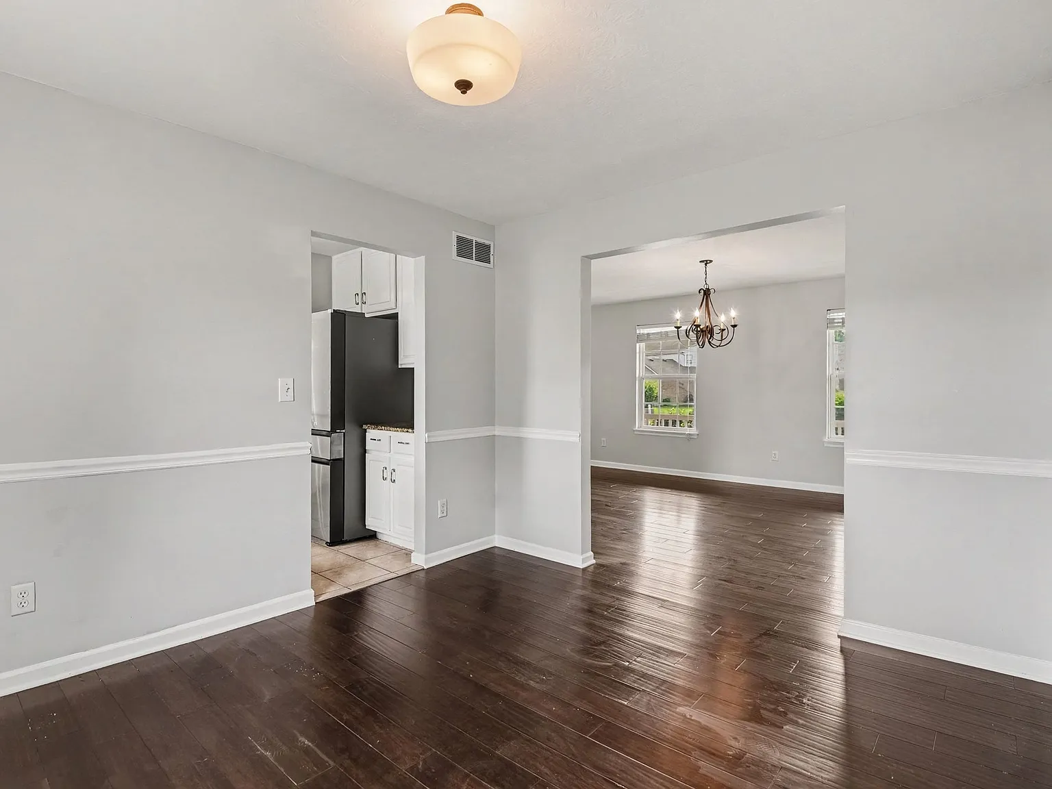 4 bed, 2538 sqft, $3,000 — Photo 3