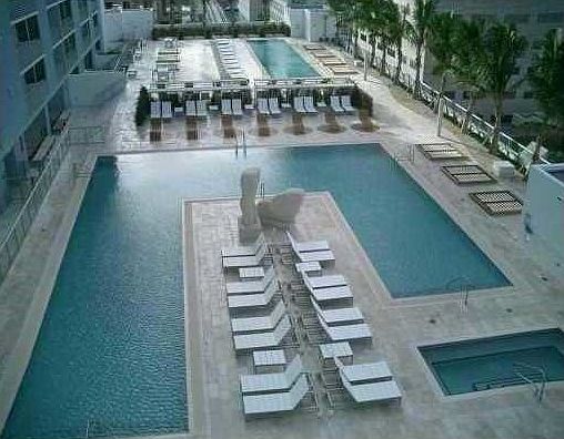 4th image of 325 Biscayne Blvd #1421