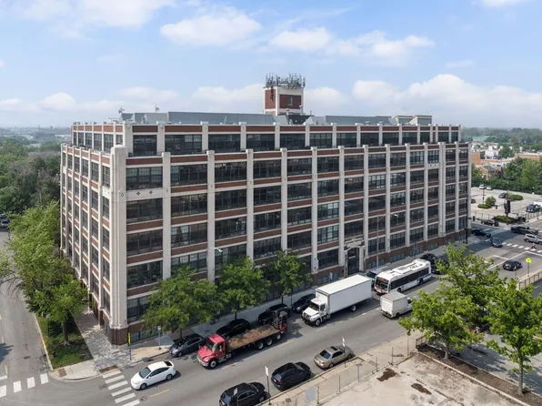 3963 W Belmont Ave Unit 137, Chicago, IL 60618