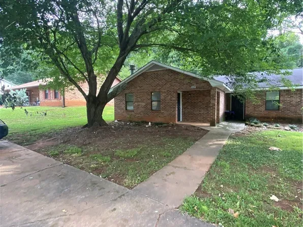 113/115 Saint Andrews Court, Athens, GA 30605