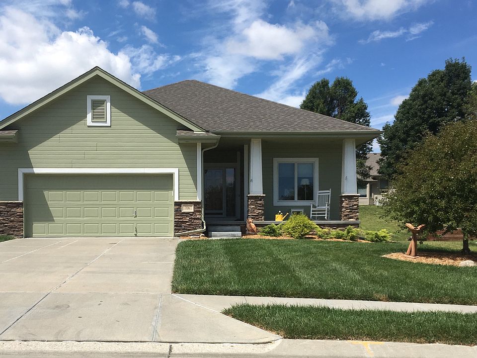 1st image of 706 Castle Pine Dr