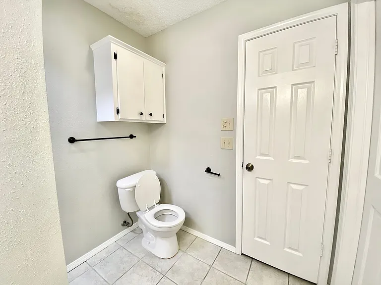 6367 S 29th West Pl — Photo 24
