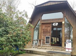 444 Leslie Rd, Valencia, PA 16059