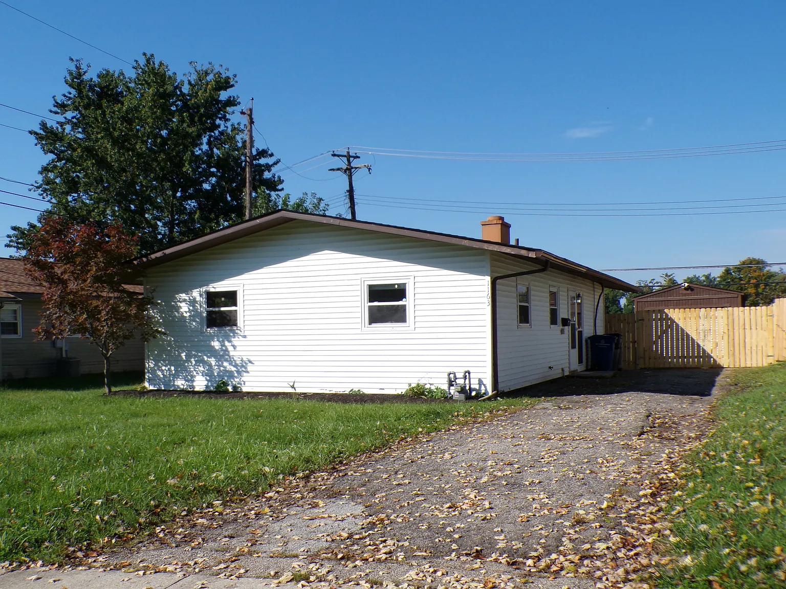3 bed, $1,795 — Photo 2