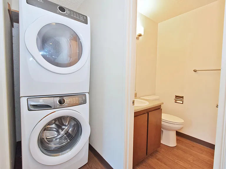 Timberwood Apartments — Photo 35
