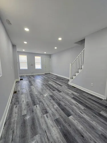 1722 1/2 W Juniata St Photo 1