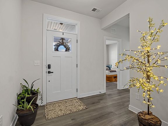 5th image of 312 Delamere Dr