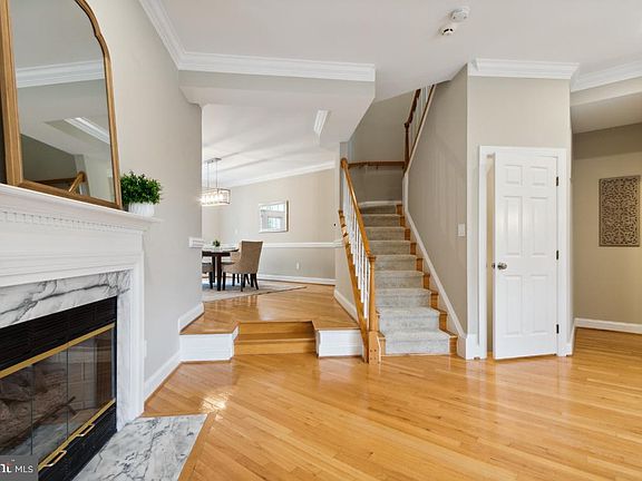 4th image of 3903 Barcroft Mews Ct