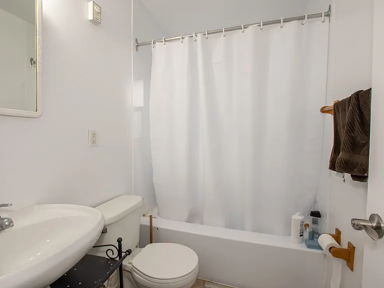129 Jacobson Ave #1 — Photo 15