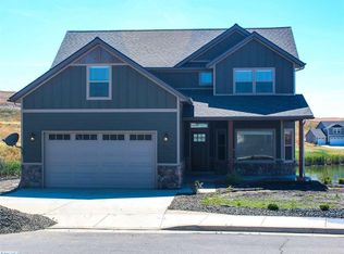 2345 NW Valley View Dr, Pullman, WA 99163