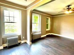 457 W 21st St #1A, New York, NY 10011